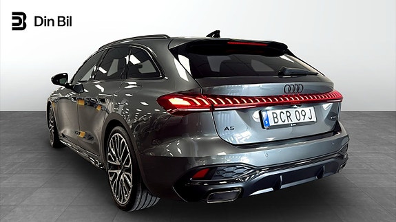 Audi A5 3 of 19