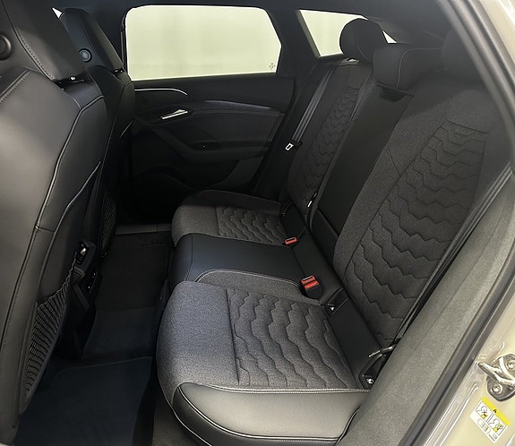 Audi A6 e-tron 7 of 14