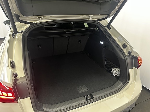Audi A6 e-tron 13 of 14
