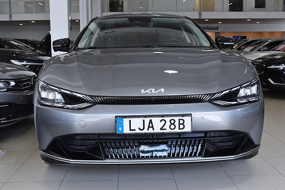 Kia EV6 3 of 22