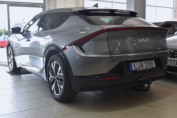Kia EV6 4 of 22