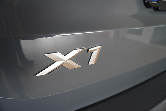 BMW X1 8 of 13