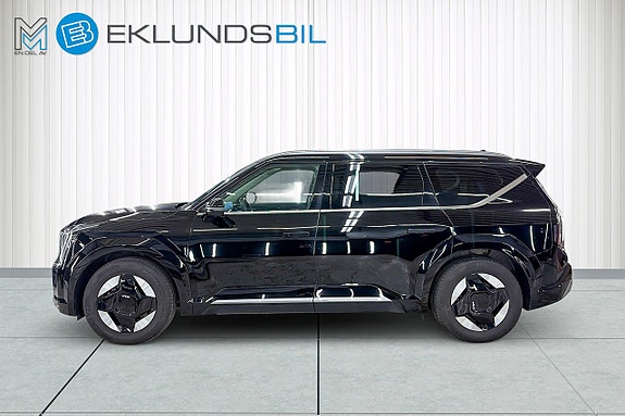 Kia EV9 3 of 23