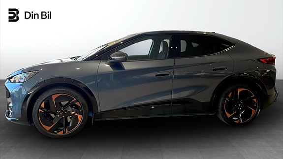 Cupra Tavascan 2 of 14