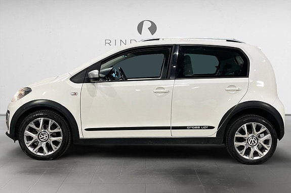 Volkswagen Up! Cross 4 of 17