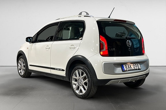 Volkswagen Up! Cross 5 of 17