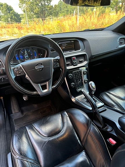 Volvo V40 6 of 10