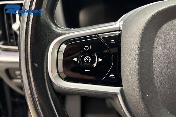 Volvo V60 Cross Country 15 of 19
