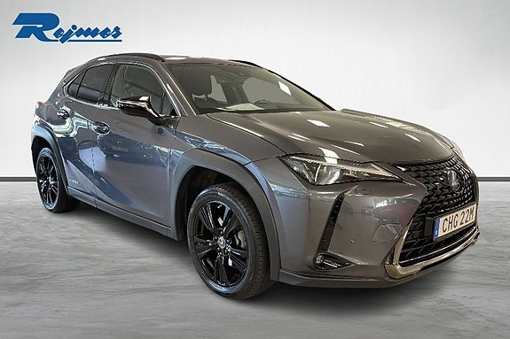 Lexus UX250h 18 of 18
