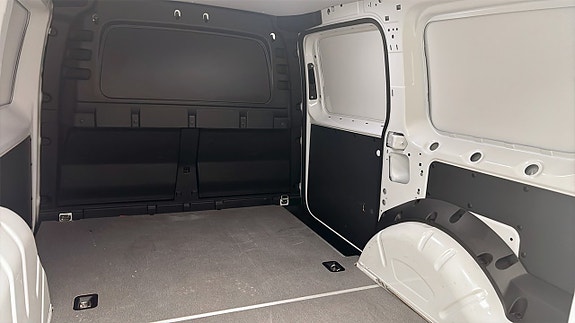 Volkswagen Caddy 12 of 12
