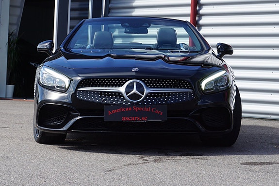 Mercedes-Benz SL500 8 of 26