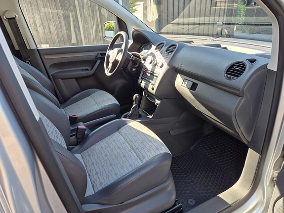 Volkswagen Caddy 16 of 21