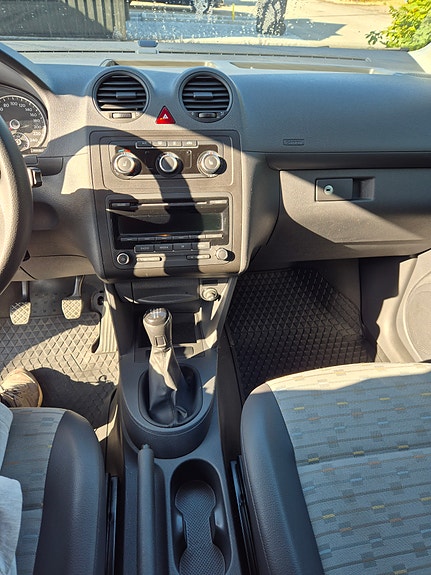 Volkswagen Caddy 18 of 21