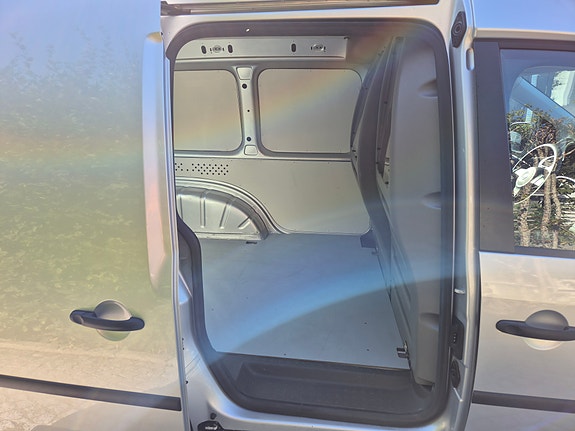 Volkswagen Caddy 11 of 21