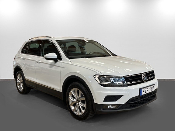 Volkswagen Tiguan 3 of 23