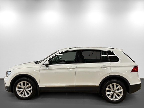Volkswagen Tiguan 4 of 23