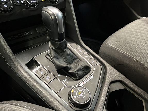 Volkswagen Tiguan 14 of 23