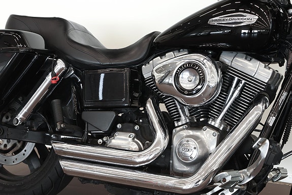 Harley-Davidson FLD | Vance & Hines | ABS | 940:-/mån 7 of 8
