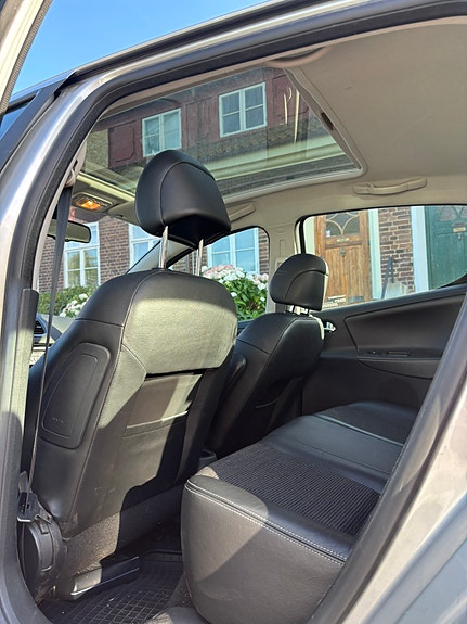 Peugeot 207 7 of 17