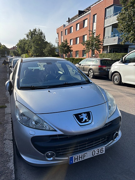 Peugeot 207 3 of 17