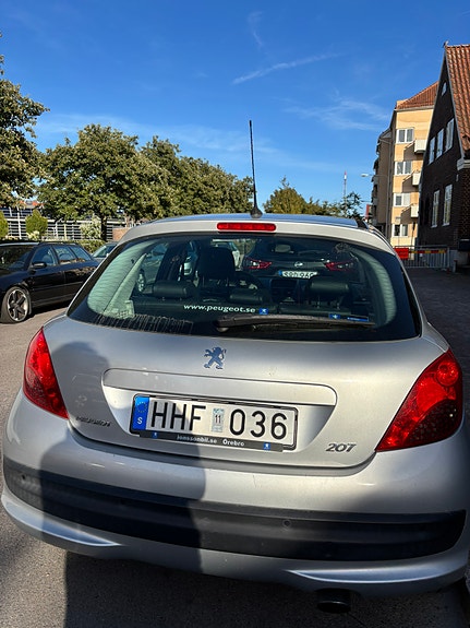 Peugeot 207 4 of 17