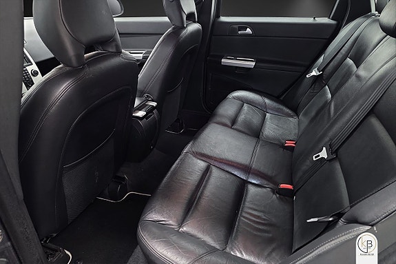 Volvo V50 8 of 11