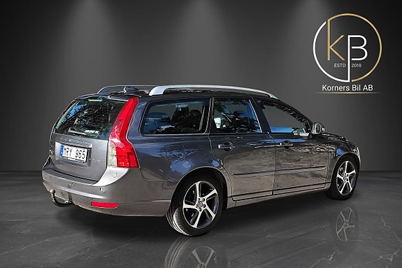 Volvo V50 3 of 11