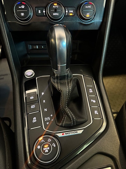 Volkswagen Tiguan 11 of 12
