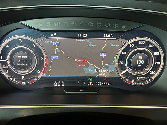 Volkswagen Tiguan 9 of 12