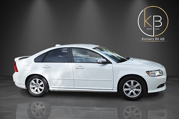 Volvo S40 2 of 11