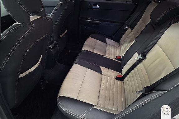 Volvo S40 8 of 11