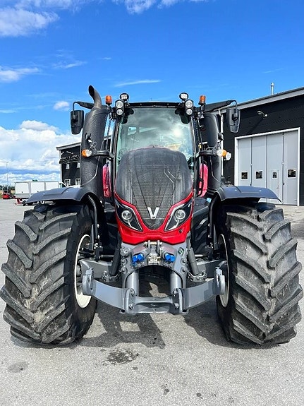 Valtra T 254 2 of 20