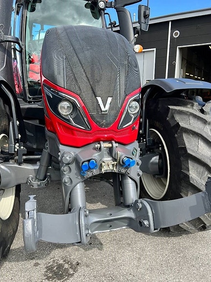 Valtra T 254 3 of 20