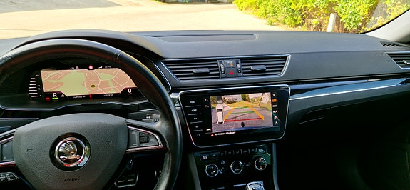 Skoda Superb 8 of 12