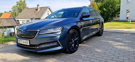 Skoda Superb 3 of 12