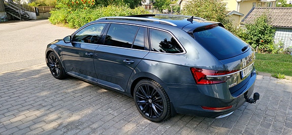 Skoda Superb 4 of 12
