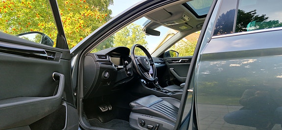 Skoda Superb 9 of 12