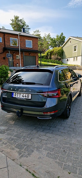 Skoda Superb 6 of 12