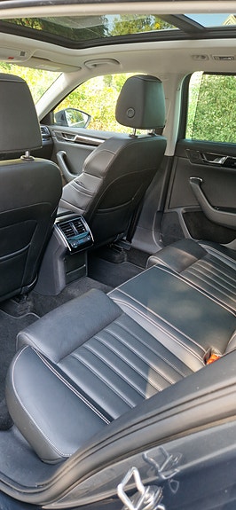 Skoda Superb 11 of 12