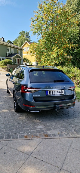 Skoda Superb 5 of 12
