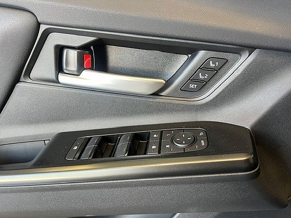 Subaru E-Outback 13 of 16