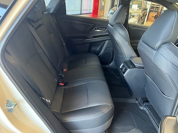 Subaru E-Outback 7 of 16