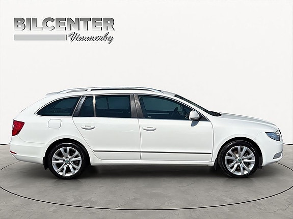 Skoda Superb 7 of 22