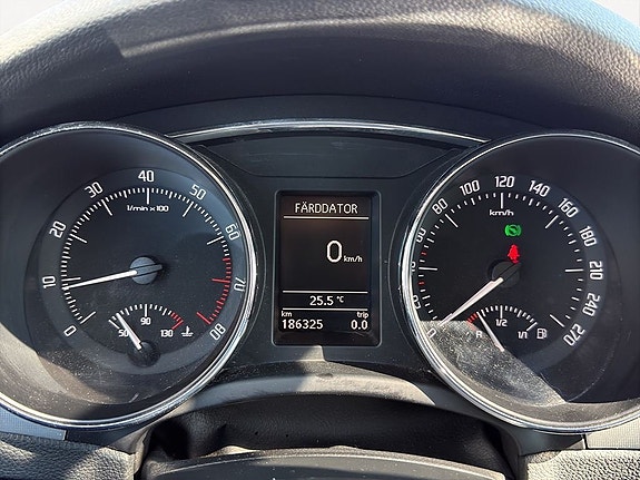 Skoda Superb 22 of 22