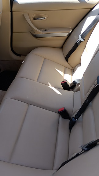 BMW 320i 13 of 18