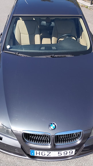 BMW 320i 5 of 18