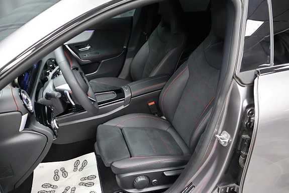Mercedes-Benz CLA200 10 of 22