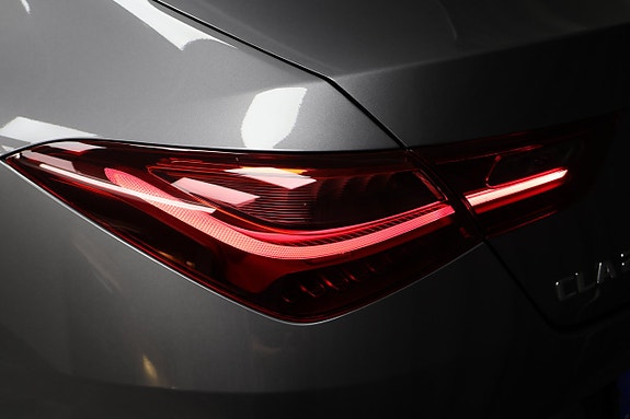 Mercedes-Benz CLA200 9 of 22