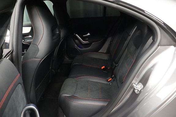 Mercedes-Benz CLA200 11 of 22