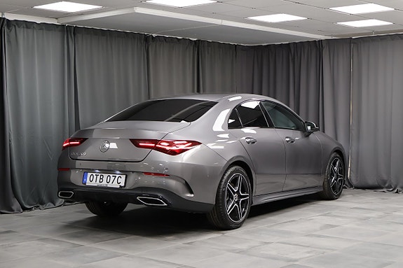 Mercedes-Benz CLA200 2 of 22